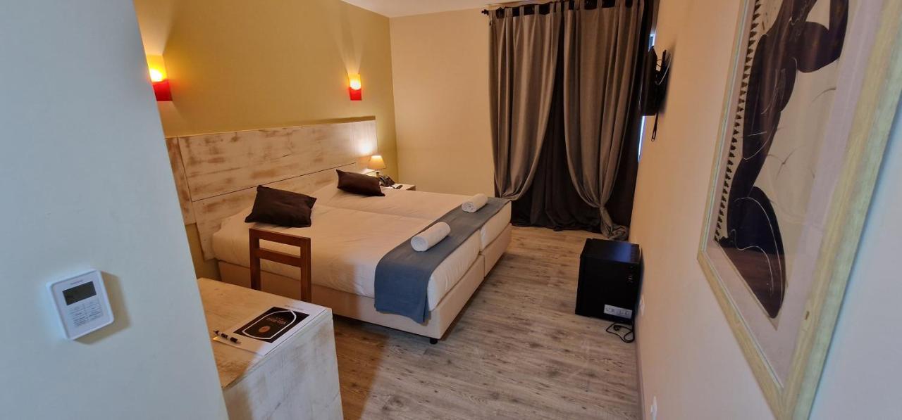 Hotel Vila Raia อิดันญา-อา-โนวา ภายนอก รูปภาพ